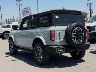 Ford Bronco 2024 4x4 Outer Banks 4dr SUV