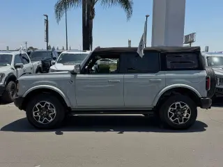 Ford Bronco 2024 4x4 Outer Banks 4dr SUV