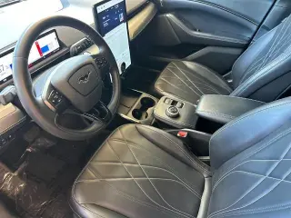 Ford Mustang Mach-E 2022 Select 4dr SUV