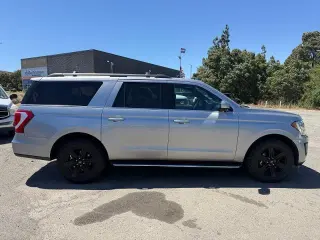 Ford Expedition MAX 2021 4x4 XLT 4dr SUV