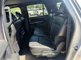 Ford Expedition MAX 2021 4x4 XLT 4dr SUV