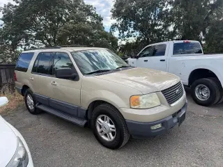 Ford Expedition 2004 XLT 4dr SUV