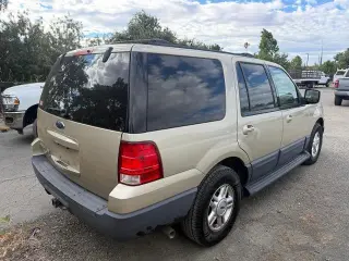Ford Expedition 2004 XLT 4dr SUV