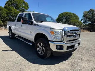 Ford F-350 Super Duty 2016 4x4 King Ranch 4dr Crew Cab 6.8 ft. SB SRW Pickup