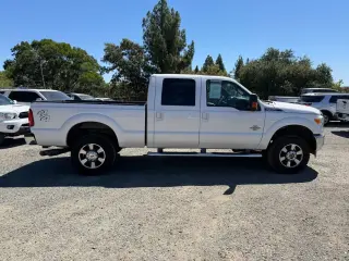 Ford F-350 Super Duty 2016 4x4 King Ranch 4dr Crew Cab 6.8 ft. SB SRW Pickup