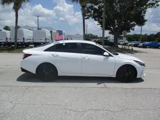 Hyundai ELANTRA 2022 SEL 4dr Sedan