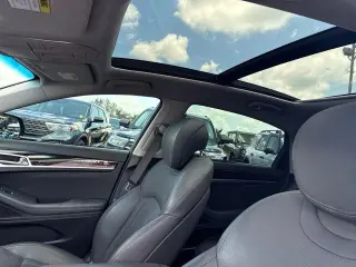 Genesis G80 2017 3.8 4dr Sedan