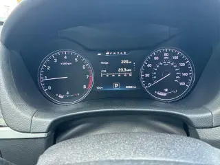 Genesis G80 2017 3.8 4dr Sedan