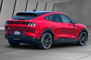 Ford Mustang Mach-E 2023 AWD Premium 4dr SUV