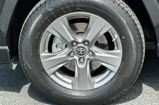 Toyota RAV4 Hybrid 2024 AWD LE 4dr SUV