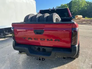 Toyota Tacoma 2025 4x2 SR 4dr Double Cab 5.0 ft SB