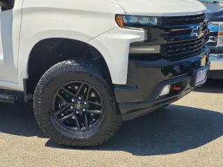 Chevrolet Silverado 1500 Limited 2022 4x4 LT Trail Boss 4dr Crew Cab 5.8 ft. SB