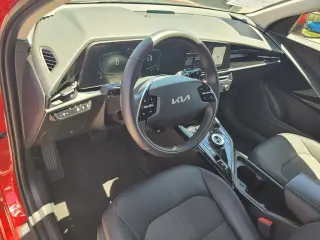 Kia Niro Plug-In Hybrid 2025 EX 4dr Crossover