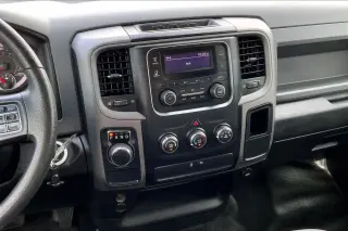 Ram 1500 Classic 2020 4x2 Tradesman 4dr Quad Cab 6.3 ft. SB Pickup