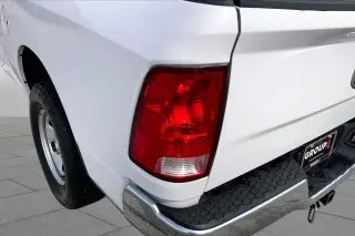 Ram 1500 Classic 2020 4x2 Tradesman 4dr Quad Cab 6.3 ft. SB Pickup