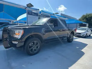 Ford F-150 2023 4x4 Platinum 4dr SuperCrew 5.5 ft. SB