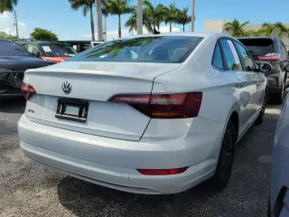Volkswagen Jetta 2019 SEL 4dr Sedan