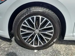 Volkswagen Jetta 2019 SEL 4dr Sedan