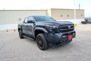Toyota Tacoma 2025 4x4 SR5 4dr Double Cab 5.0 ft SB