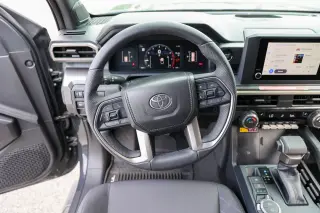 Toyota Tacoma 2025 4x4 SR5 4dr Double Cab 5.0 ft SB