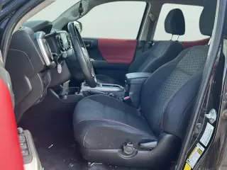 Toyota Tacoma 2023 4x2 SR5 4dr Double Cab 5.0 ft SB