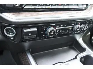 Chevrolet Silverado 1500 2023 4x4 LT 4dr Crew Cab 5.8 ft. SB w/1LT
