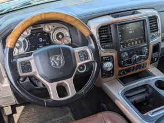 Ram 1500 2017 4x4 Laramie Limited 4dr Crew Cab 5.5 ft. SB Pickup