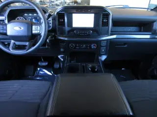 Ford F-150 2023 4x2 XL 4dr SuperCrew 5.5 ft. SB