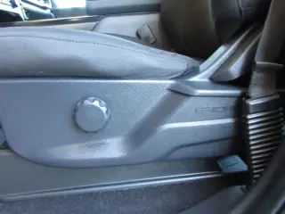 Ford F-150 2023 4x2 XL 4dr SuperCrew 5.5 ft. SB
