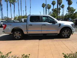 Ford F-150 2023 4x2 XL 4dr SuperCrew 5.5 ft. SB