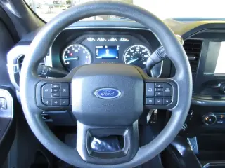 Ford F-150 2023 4x2 XL 4dr SuperCrew 5.5 ft. SB