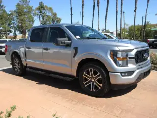 Ford F-150 2023 4x2 XL 4dr SuperCrew 5.5 ft. SB