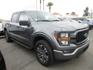 Ford F-150 2023 4x4 XL 4dr SuperCrew 5.5 ft. SB