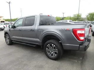 Ford F-150 2023 4x4 XL 4dr SuperCrew 5.5 ft. SB
