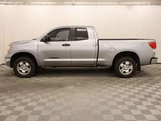 Toyota Tundra 2012 4x2 Grade 4dr Double Cab Pickup SB (4.6L V8)