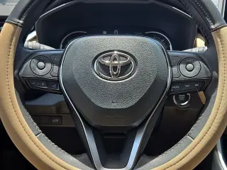 Toyota RAV4 2025 XLE Premium 4dr SUV