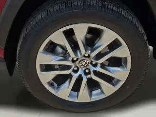 Toyota RAV4 2025 XLE Premium 4dr SUV