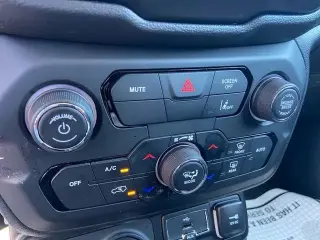 Jeep Renegade 2023 4x4 Trailhawk 4dr SUV