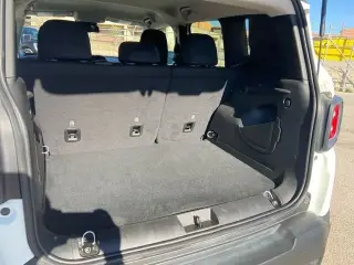 Jeep Renegade 2023 4x4 Trailhawk 4dr SUV