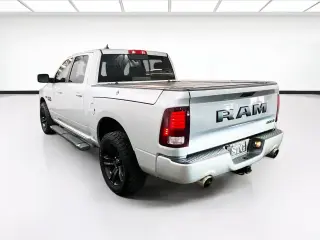 Ram 1500 2018 4x4 Night 4dr Crew Cab 5.5 ft. SB Pickup