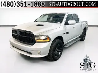 Ram 1500 2018 4x4 Night 4dr Crew Cab 5.5 ft. SB Pickup