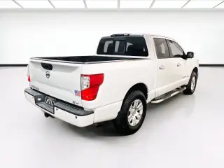 Nissan Titan 2018 4x2 SV 4dr Crew Cab