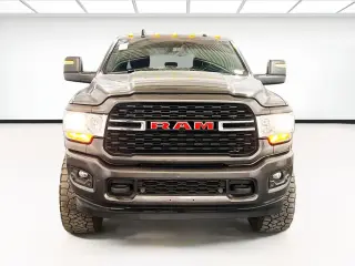 Ram 2500 2023 4x4 Big Horn 4dr Crew Cab 6.3 ft. SB Pickup