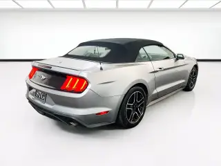 Ford Mustang 2022 EcoBoost Premium 2dr Convertible