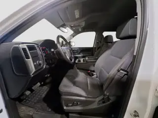 Chevrolet Silverado 1500 2017 4x2 LT 4dr Crew Cab 5.8 ft. SB