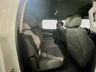 Chevrolet Silverado 1500 2017 4x2 LT 4dr Crew Cab 5.8 ft. SB