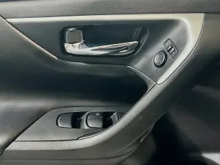 Nissan Altima 2018 2.5 SV 4dr Sedan