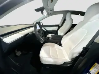 Tesla Model Y 2021 Standard Range 4dr Crossover