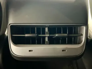 Tesla Model Y 2021 Standard Range 4dr Crossover