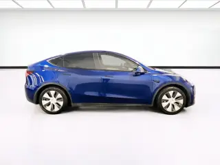 Tesla Model Y 2021 Standard Range 4dr Crossover